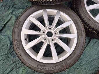 Nepoužitá zimní kola r17 Vw Golf Michelin - 3