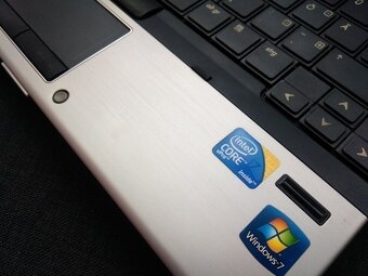 predám HP elitebook 2540p ,Intel® Core™ i7 ,4gb ram ,ssd - 3