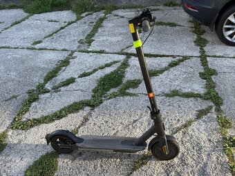 Predám Elektrickú kolobežku Xiaomi Mi Essential na ND - 3