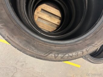 Predám 4ks Bridgestone Alenza 001 255/50 R20 109H XL - 3