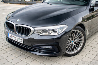Bmw 5 Touring 530i 4x4 xDrive Sport benzín automat - 3