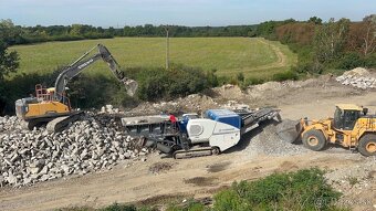 STROJNÍK BAGRISTA - NÁSTUP IHNEĎ - UBYTOVANIE - 3