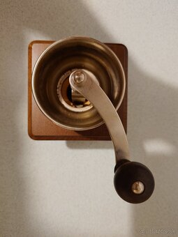 Lodos rucny mlyncek na kavu - 3