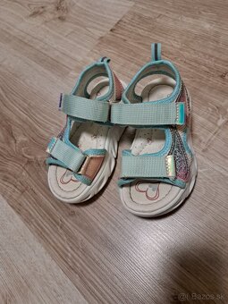 Blikajúce sandále 26 - 3