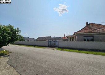 Predáme rodinný dom v obci Váhovce na rožnom pozemku - 3