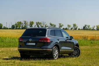 Volkswagen Touareg II 4.2 V8 TDI Exclusive 4MOTION - 3