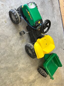Šlapací traktor s vlečkou - 3