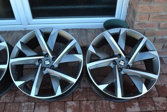 5x112 R20 Hlinikove disky Original SEAT Terraco Supreme II - 3