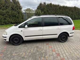 Volkswagen Sharan 2,0TDi 103Kw Comfortline 7 miest - 3