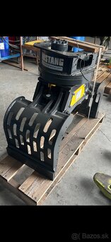 Drapaky -Müstang GRP-150 - 3