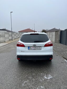 Predám Ford focus - 3