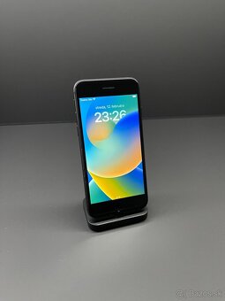 iPhone 8 64GB - 3