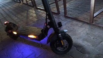 Elektrokolobežka iscooter zlava - 3