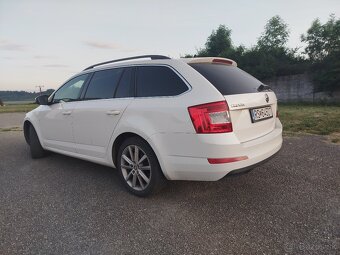 Škoda Octavia Combi 2.0 TDI Elegance/Style DSG - 3