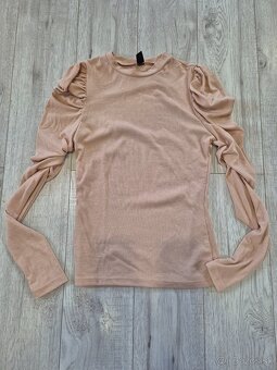 Predam nove topy, velkost S - 3