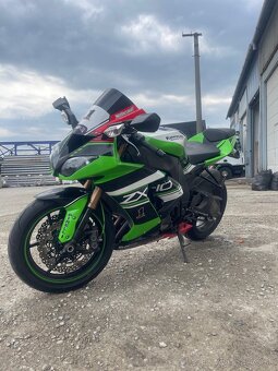 Kawasaki ZX10R 2009 - 3