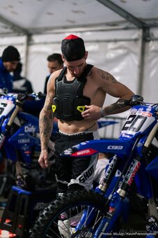 ľahký priedušný nastaviteľný chránič shot homol. EN1621-2 - 3