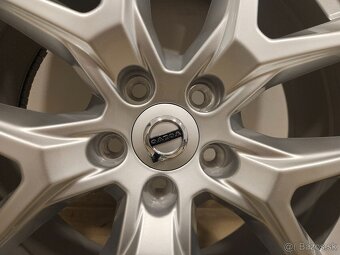 Originálna zimná sada VOLVO - 5x108 r18 + 235/60 r18 - 3