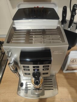 Delonghi ECAM 23.120.SB - 3