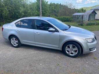 Škoda Octavia 1.6 TDI Elegance Max R.V.2015 - 3