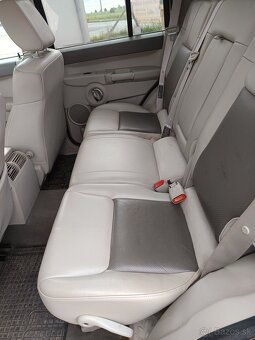 Jeep Commander - 3