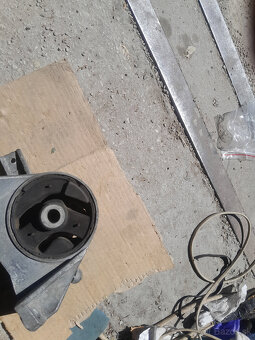Drziak motora silentblok V05412 - 3