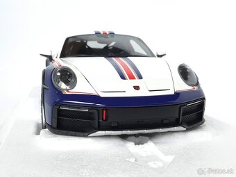 1:18 - Porsche 911 Dakar / 992 (2022) - Minichamps - 1:18 - 3