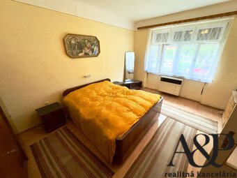 NA PREDAJ 4 IZB. RODINNÝ DOM, POZEMOK 1166M2, KOVÁLOVEC, okr - 3