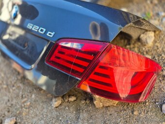 Predám zadný kufor pre BMW F10 sedan - 3