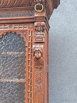 starožitný príborník - 3