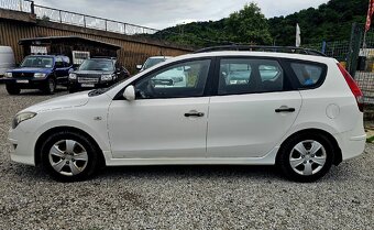 Hyundai i30 CW 1.6 CRDi VGT Classic - 3