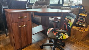 Rohový stôl na PC + stolička - 3