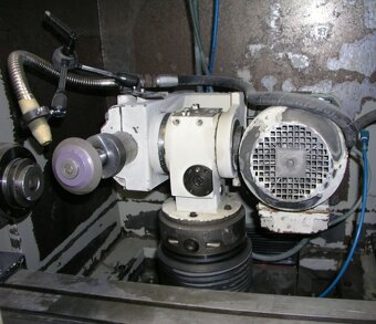 Bruska na nástroje WU 400 CNC - 3