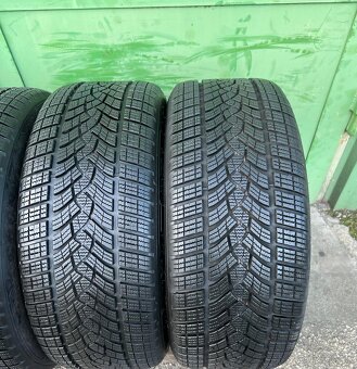 Zimne pneumatiky Goodyear 245/45R18 - 3