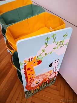 Regál na hračky - 3