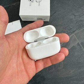 APPLE | AIRPODS PRO | MWP22ZM/A - 3