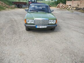 Mercedes 123 - 3