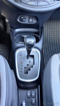 Predaj Toyota Yaris Hybrid Y20 2019 - 3