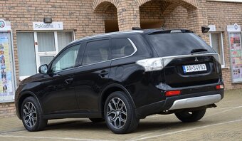 Mitsubishi Outlander 2.2 Diesel, Instyle, Automat,4x4,7sedad - 3