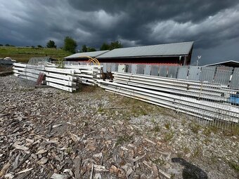 Demontovana hala, Vazniky stlpy 45x15 výška 4,6m - 3