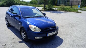 Hyundai Accent - 3