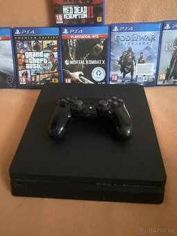 Predávam PS4 slim 500gb - 3