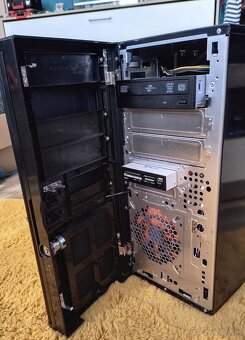 Predám PC Asus P6T SE, Intel Xeon X5650, DDR3 20GB, SSD+HDD. - 3