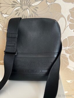 Calvin klein kabelka panska - 3