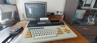 Sharp MZ-711 (MZ-732) retro - 3