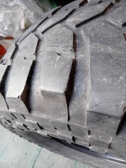 Predám pneu Maxxis trepador 35x12.5R15 - 3