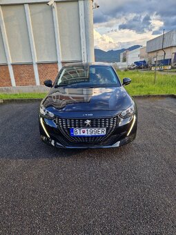 Peugeot 208 - 3