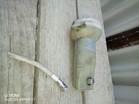 Predám satelitný tanier s držiakom na stenu a konektorom. - 3