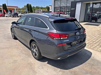 Hyundai i30CW 1.5 T-GDi 118kW mHEV AT7 Family - 3