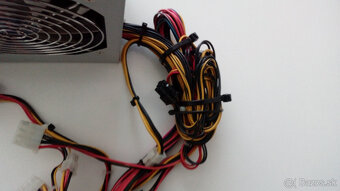 Predám napájací zdroj PC ATX. - 3